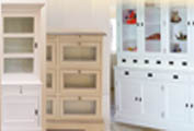 witte kasten | kast | kasten | geschilderde kasten | creme kleurige kasten | buffetten | tafels | boekenkasten | winkelkasten | kleinmeubelen